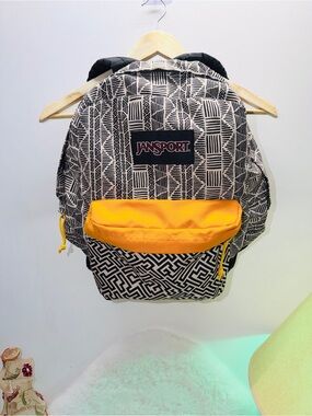 Vintage Jansport Black and Cream Geometric Backpack with Yellow Pocket 🔥
